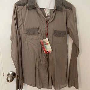 Pete & Greta button down with embroidery.